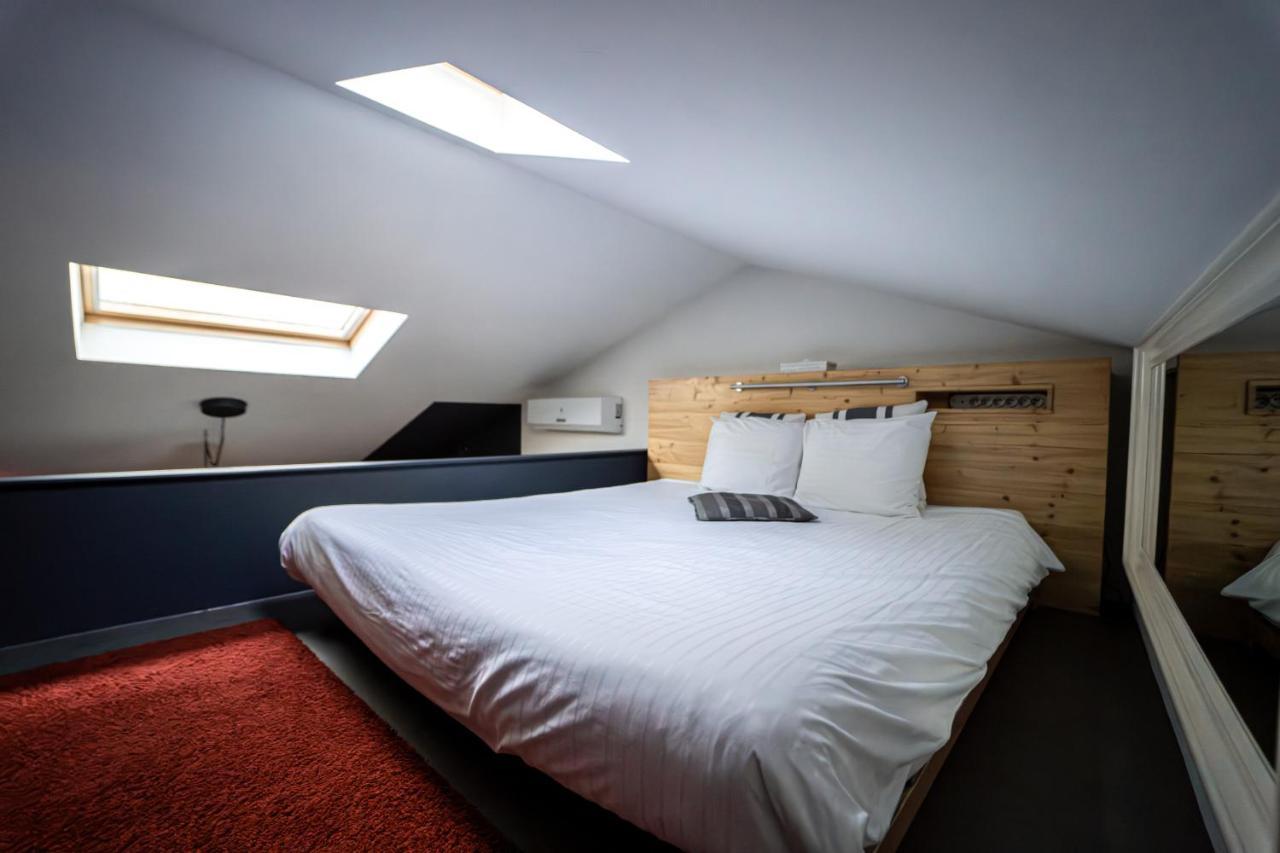 Le Lov'T - Suite Avec Jacuzzi Spontin Exterior photo
