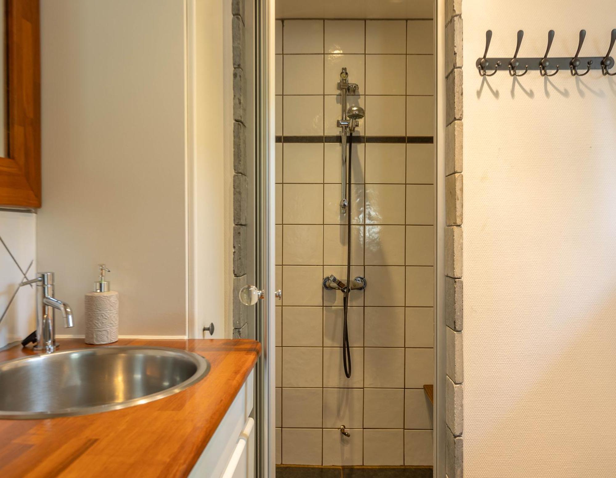 Le Lov'T - Suite Avec Jacuzzi Spontin Exterior photo